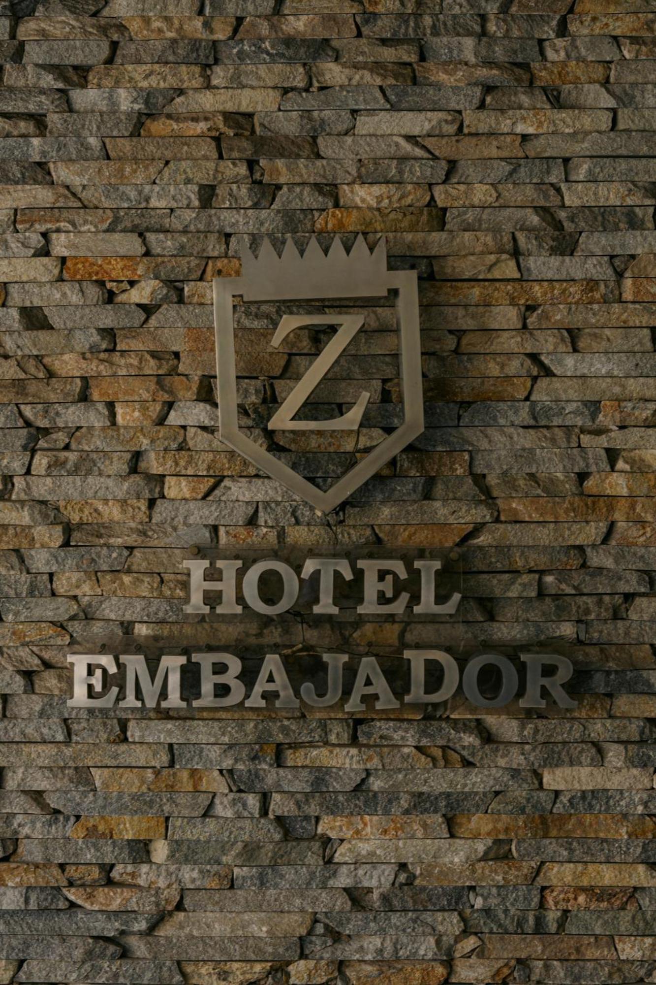 Hotel Embajador 圣米格尔·德·图库玛 外观 照片